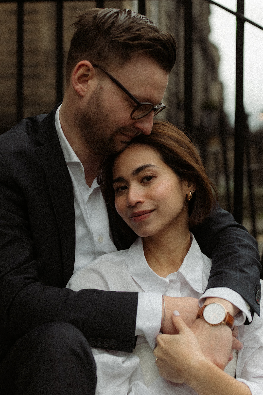 Romantic engagement session in Edinburgh’s historic Old Town with cobbled streets and charming architecture