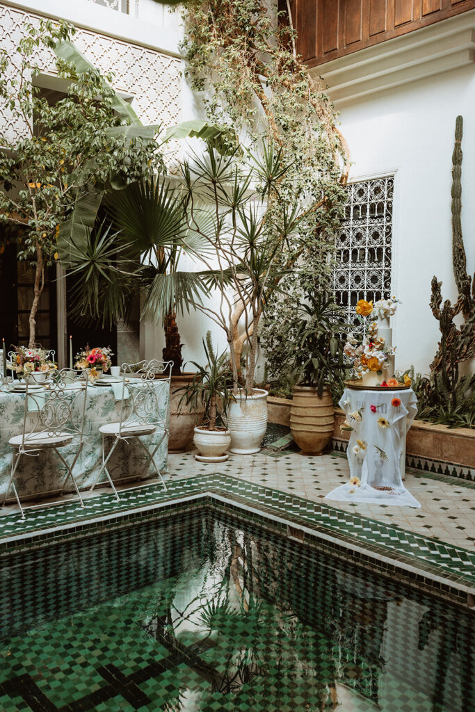 Elegant wedding table in Marrakesh courtyard